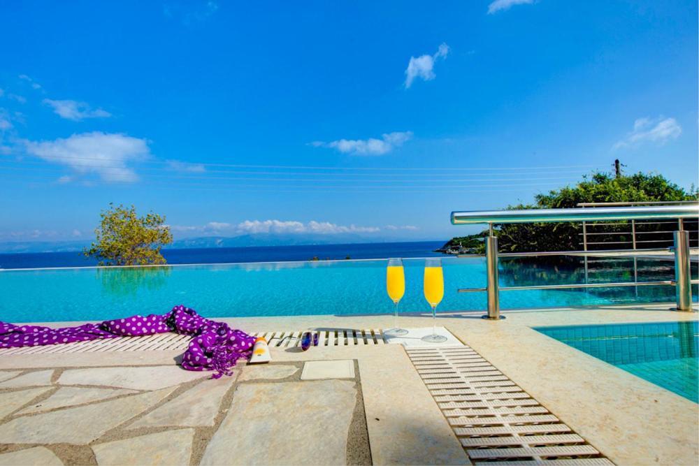 Villa Terra Del Nonno With Sea Views & Pool Gaios Exteriér fotografie